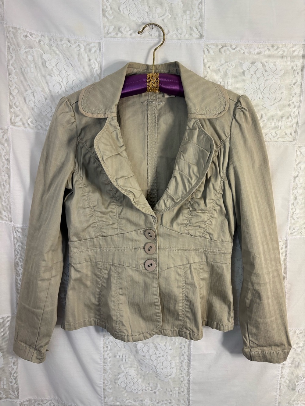 DKNY Khaki Ruffle Collared Fitted Babydoll Chunky Button Jacket Size S‎